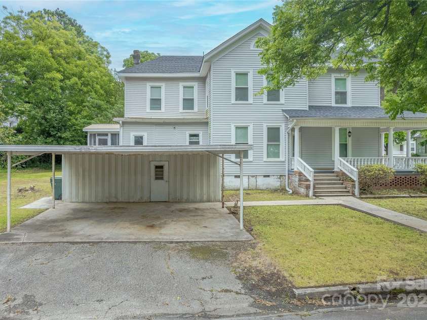 119 Foote Street, Chester, SC 29706.  MLS# CAR4269602, YatesRealty ID 19754. 