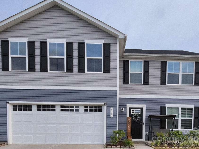 1047 Campbell Chase Lane, Concord, NC 28025.  MLS# CAR4271301, YatesRealty ID 19755. 