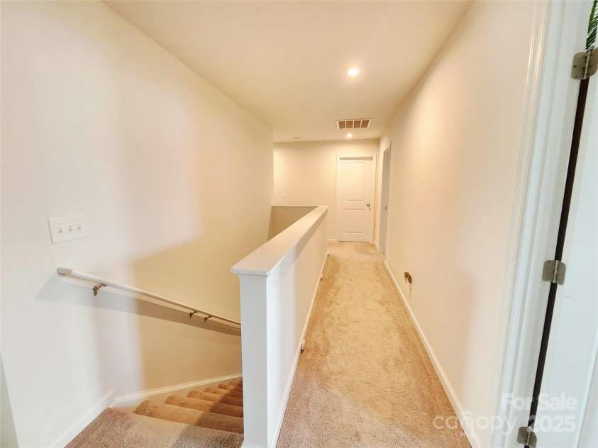1047 Campbell Chase Lane, Concord, NC 28025.  MLS# CAR4271301, YatesRealty ID 19755. 