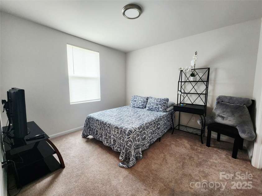 1047 Campbell Chase Lane, Concord, NC 28025.  MLS# CAR4271301, YatesRealty ID 19755. 