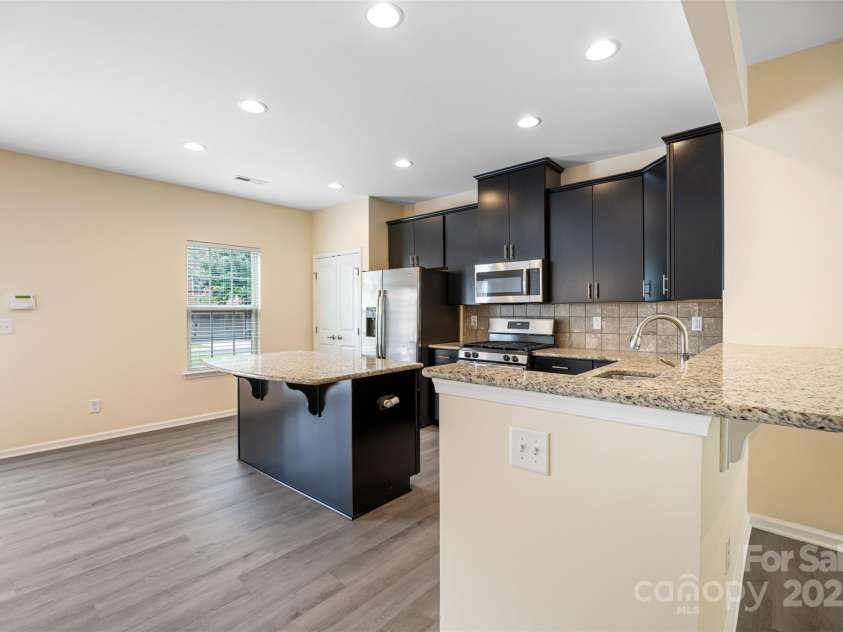 3039 Potomac River Parkway, Charlotte, NC 28217.  MLS# CAR4260846, YatesRealty ID 19756. 