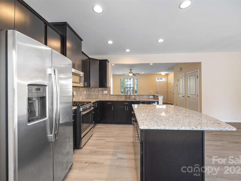 3039 Potomac River Parkway, Charlotte, NC 28217.  MLS# CAR4260846, YatesRealty ID 19756. 