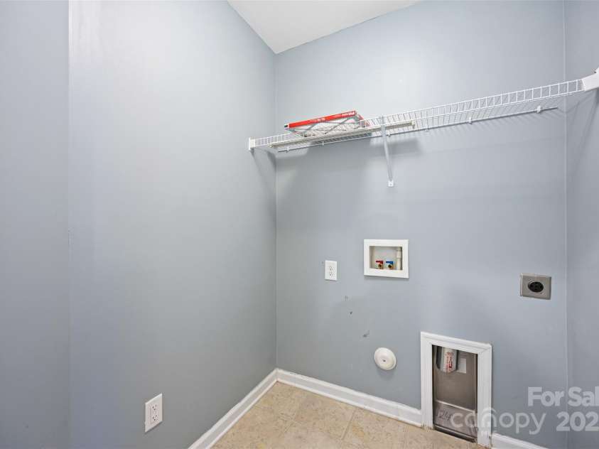 3039 Potomac River Parkway, Charlotte, NC 28217.  MLS# CAR4260846, YatesRealty ID 19756. 