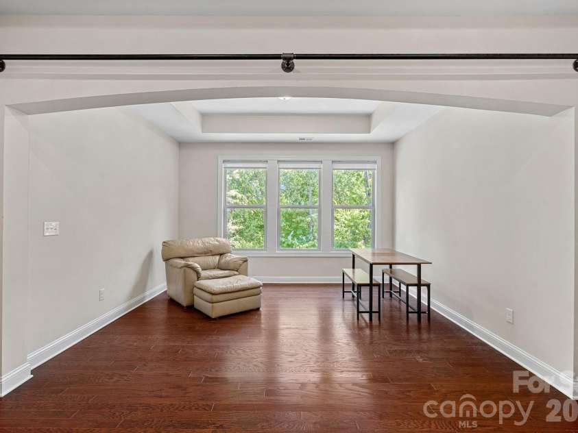 897 Tyne Drive, Fort Mill, SC 29715.  MLS# CAR4374930, YatesRealty ID 19758. Primary suite sitting area