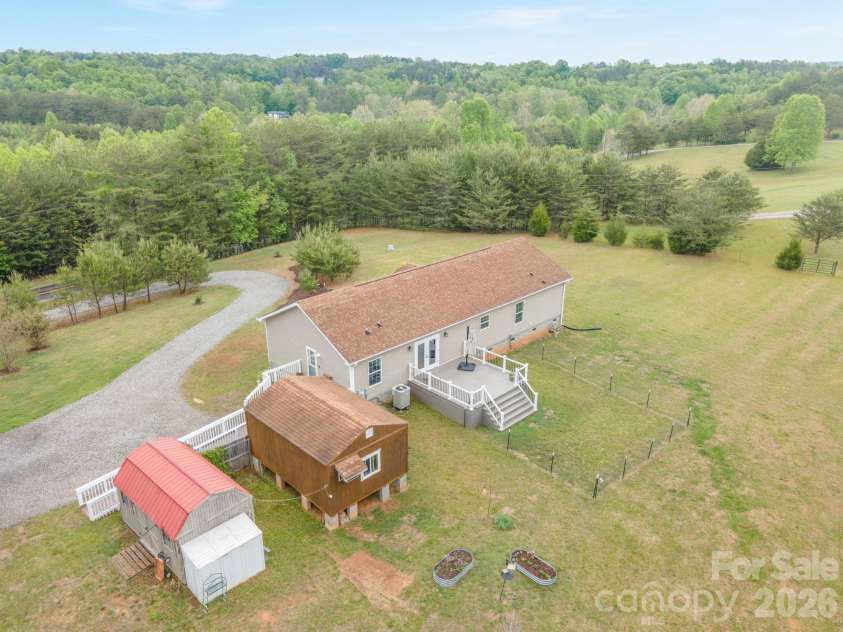 2517 Horseshoe Road, Westfield, NC 27053.  MLS# CAR4379017, YatesRealty ID 19759. 