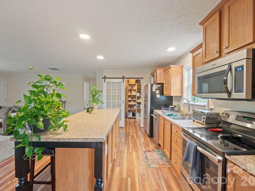 2517 Horseshoe Road, Westfield, NC 27053.  MLS# CAR4379017, YatesRealty ID 19759. 