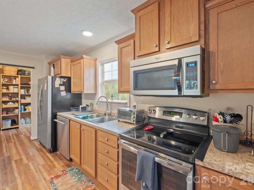 2517 Horseshoe Road, Westfield, NC 27053.  MLS# CAR4379017, YatesRealty ID 19759. 