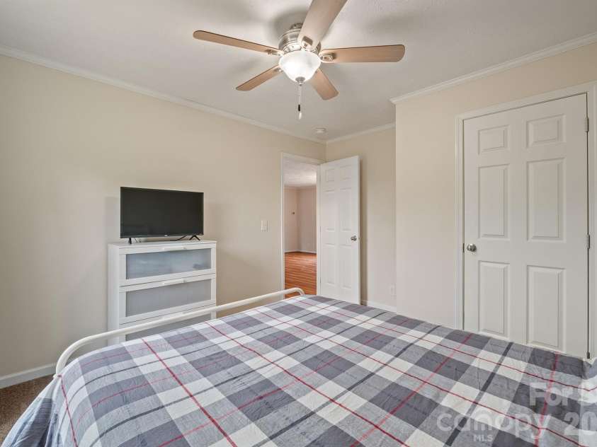 2517 Horseshoe Road, Westfield, NC 27053.  MLS# CAR4379017, YatesRealty ID 19759. 