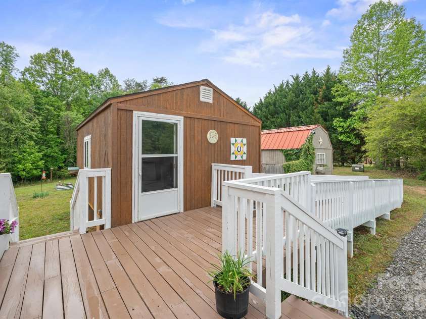 2517 Horseshoe Road, Westfield, NC 27053.  MLS# CAR4379017, YatesRealty ID 19759. 