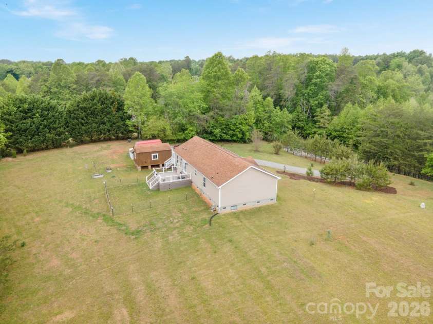 2517 Horseshoe Road, Westfield, NC 27053.  MLS# CAR4379017, YatesRealty ID 19759. 