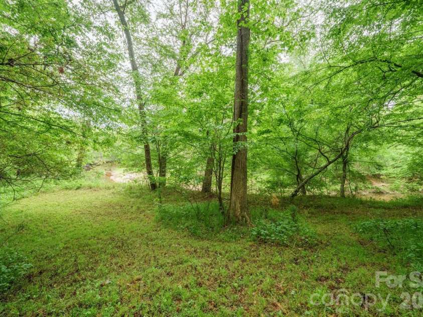 2517 Horseshoe Road, Westfield, NC 27053.  MLS# CAR4379017, YatesRealty ID 19759. 