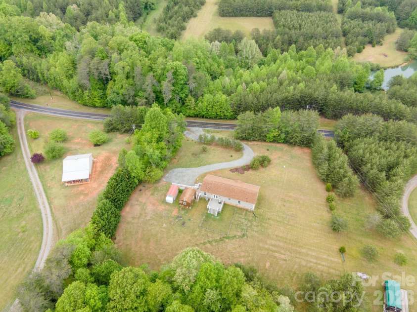 2517 Horseshoe Road, Westfield, NC 27053.  MLS# CAR4379017, YatesRealty ID 19759. 