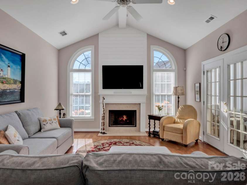 8278 Windsor Ridge Drive, Charlotte, NC 28277.  MLS# CAR4342934, YatesRealty ID 1976. 