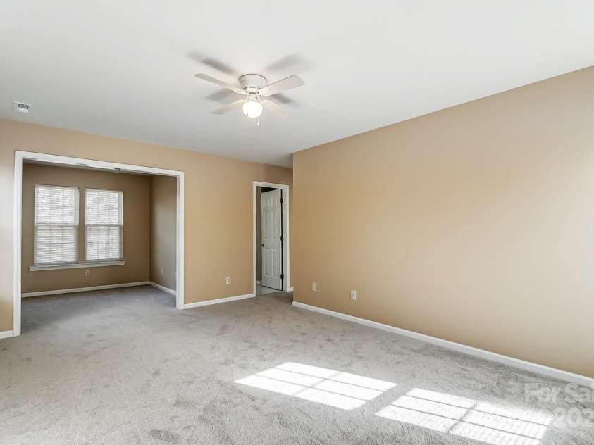 9900 Meadowmead Court, Charlotte, NC 28273.  MLS# CAR4227217, YatesRealty ID 1976. 