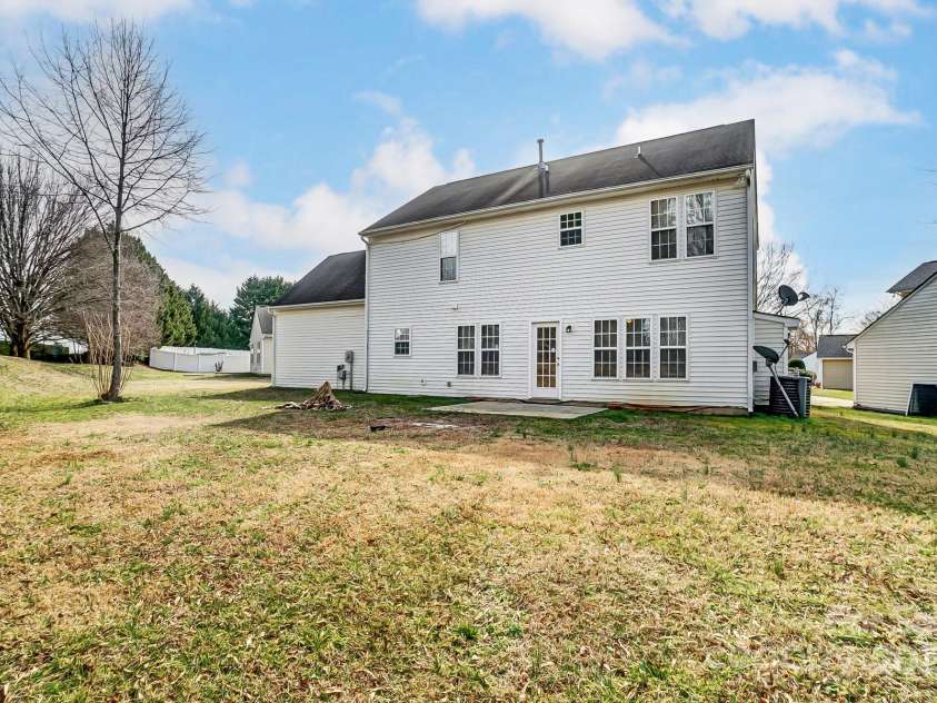 9900 Meadowmead Court, Charlotte, NC 28273.  MLS# CAR4227217, YatesRealty ID 1976. 