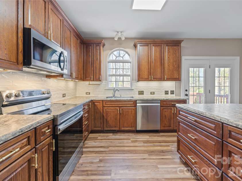 8409 Bampton Drive, Concord, NC 28027.  MLS# CAR4356708, YatesRealty ID 19762. 