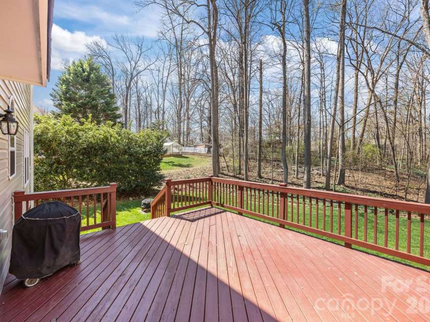 8409 Bampton Drive, Concord, NC 28027.  MLS# CAR4356708, YatesRealty ID 19762. 