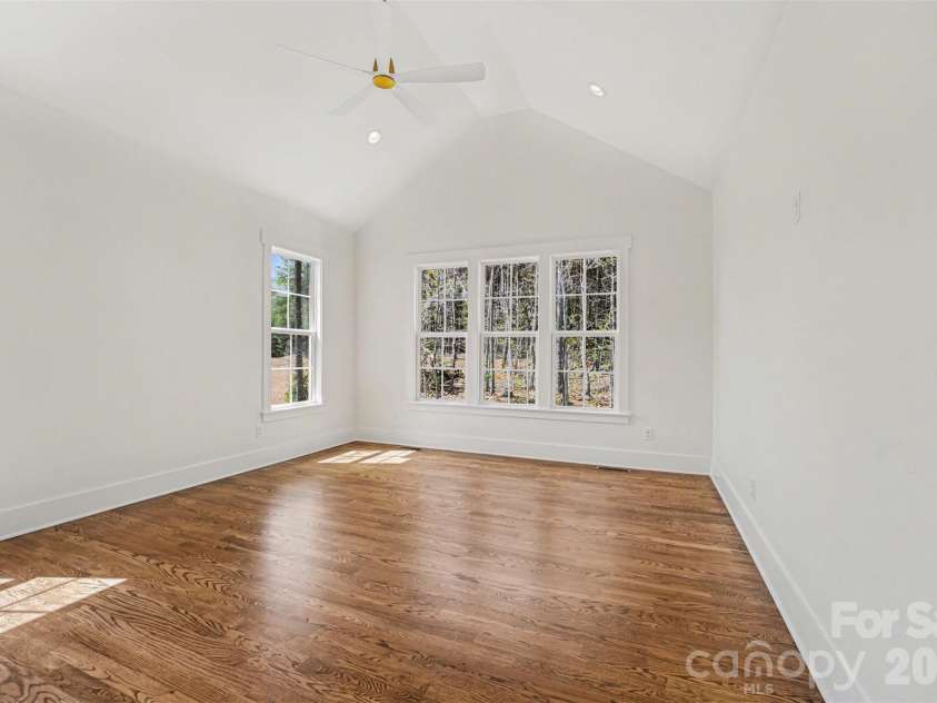 3215 James Plantation Drive, Denver, NC 28037.  MLS# CAR4360076, YatesRealty ID 19763. Primary suite - Main floor