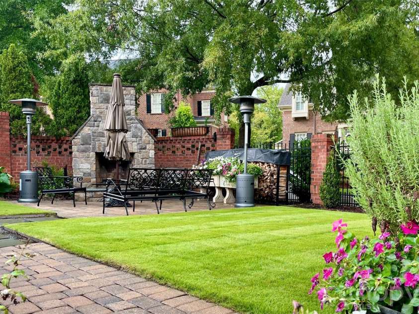 3343 Indian Meadows Lane, Charlotte, NC 28210.  MLS# CAR4372756, YatesRealty ID 19764. Back Yard View