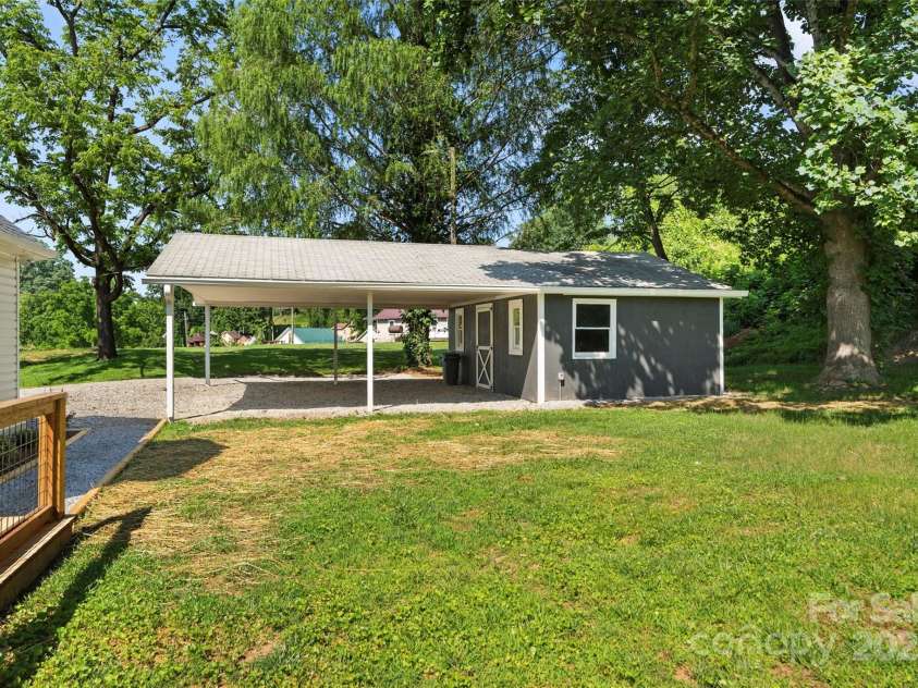 790 Tate Street, Marion, NC 28752.  MLS# CAR4269950, YatesRealty ID 19765. 