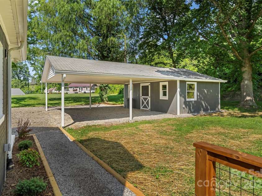 790 Tate Street, Marion, NC 28752.  MLS# CAR4269950, YatesRealty ID 19765. 