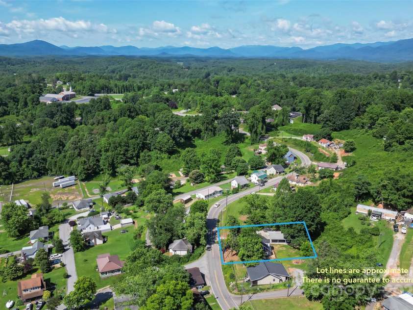 790 Tate Street, Marion, NC 28752.  MLS# CAR4269950, YatesRealty ID 19765. 