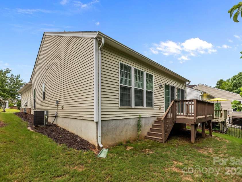 19157 Mallard Drive, Fort Mill, SC 29707.  MLS# CAR4261163, YatesRealty ID 19766. 