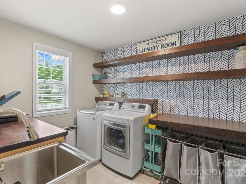 108 Wrangler Drive, Mooresville, NC 28115.  MLS# CAR4252051, YatesRealty ID 19767. 