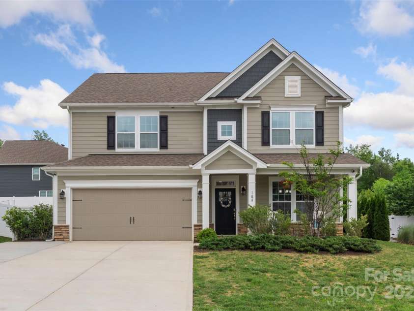 108 Wrangler Drive, Mooresville, NC 28115.  MLS# CAR4252051, YatesRealty ID 19767. 