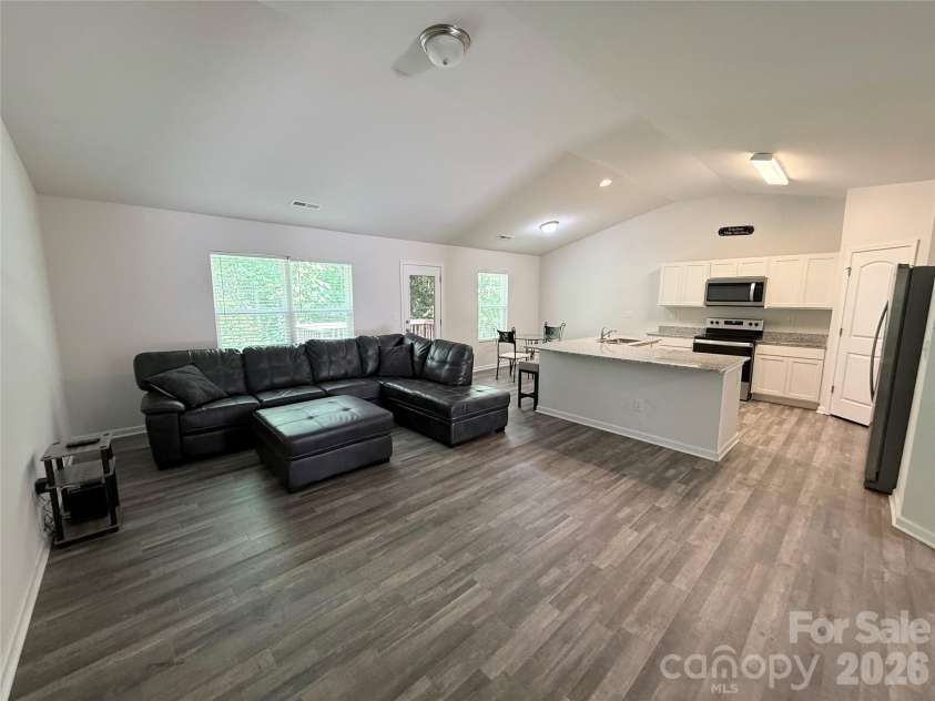 1431 Amberlight Circle, Salisbury, NC 28144.  MLS# CAR4377026, YatesRealty ID 19767. 