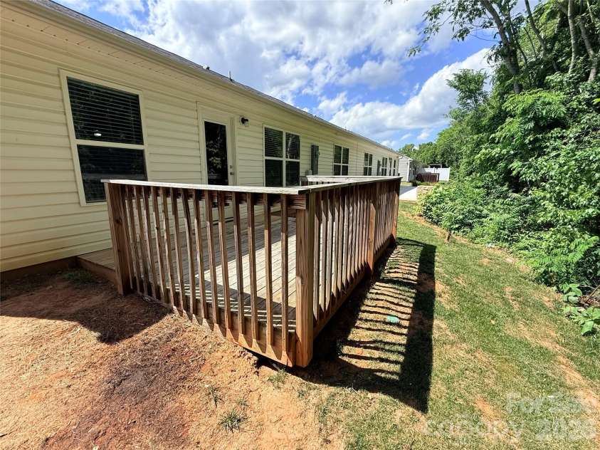 1431 Amberlight Circle, Salisbury, NC 28144.  MLS# CAR4377026, YatesRealty ID 19767. 