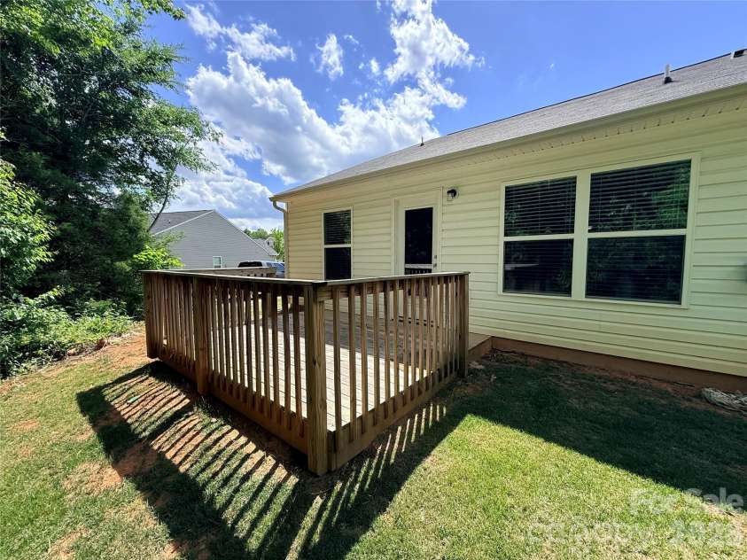 1431 Amberlight Circle, Salisbury, NC 28144.  MLS# CAR4377026, YatesRealty ID 19767. 