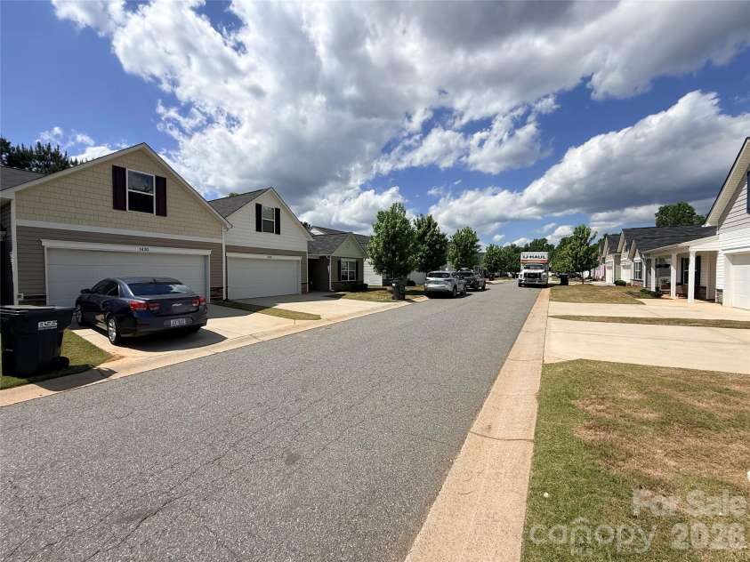 1431 Amberlight Circle, Salisbury, NC 28144.  MLS# CAR4377026, YatesRealty ID 19767. 