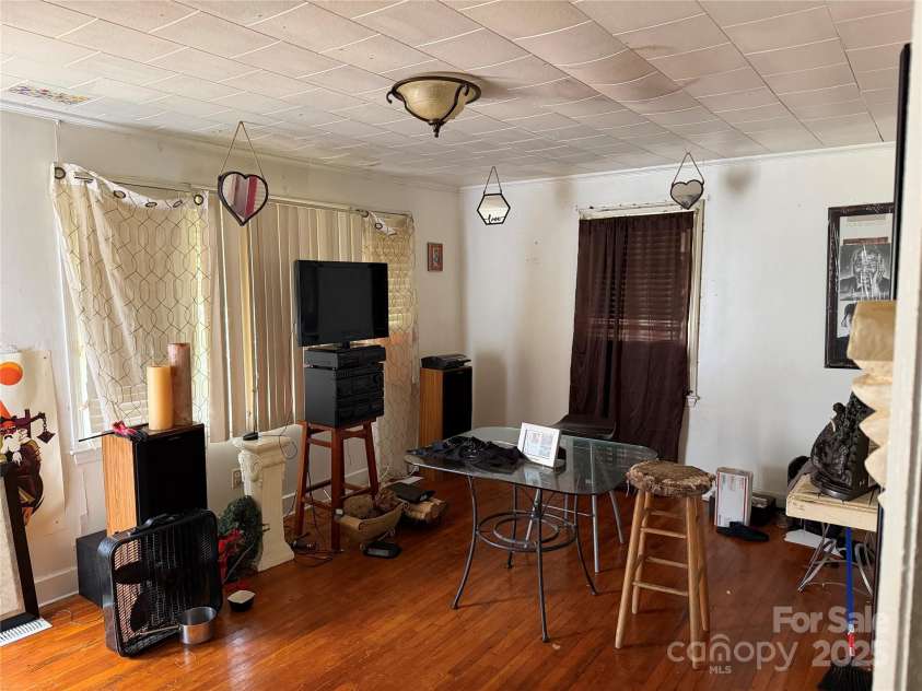 1132 Threatt Street, Lancaster, SC 29720.  MLS# CAR4333743, YatesRealty ID 1977. 