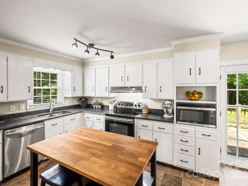 8938 Glencroft Road, Mint Hill, NC 28227.  MLS# CAR4260567, YatesRealty ID 19770. 