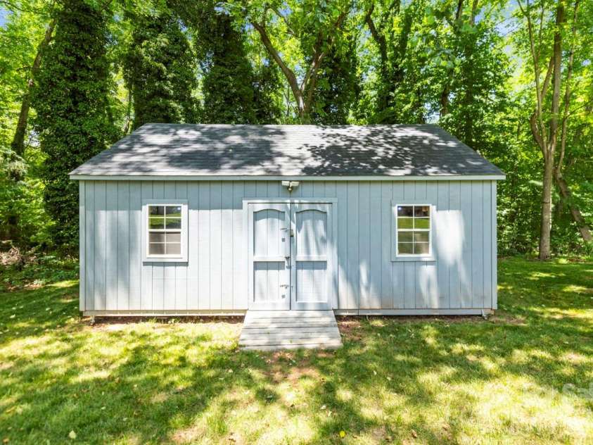 8938 Glencroft Road, Mint Hill, NC 28227.  MLS# CAR4260567, YatesRealty ID 19770. 