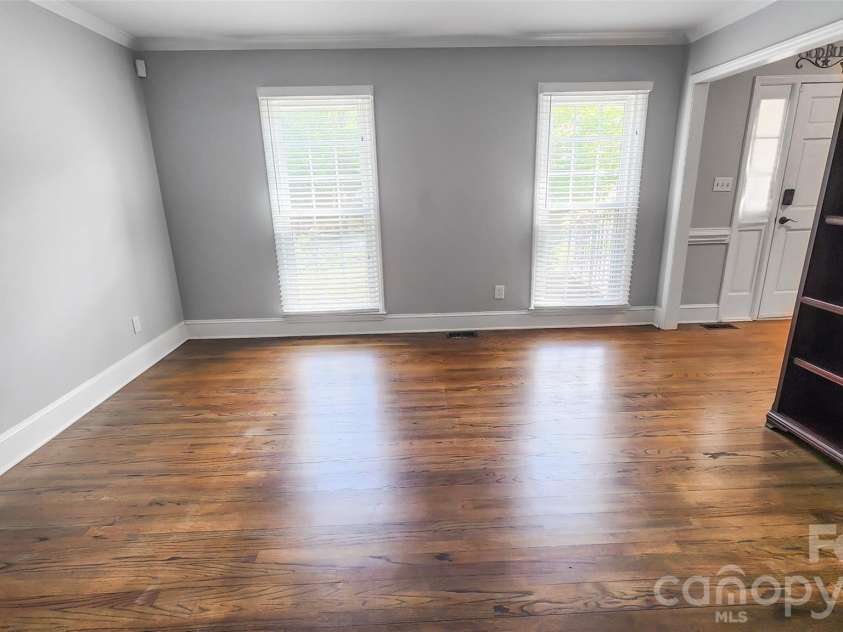 8331 Dunstaff Road, Charlotte, NC 28269.  MLS# CAR4369538, YatesRealty ID 19771. 