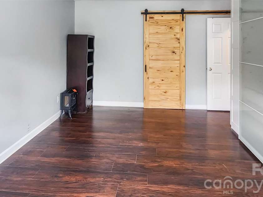 8331 Dunstaff Road, Charlotte, NC 28269.  MLS# CAR4369538, YatesRealty ID 19771. 