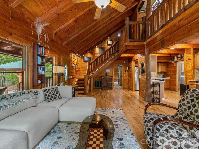 270 Cross Ridge Drive, Rutherfordton, NC 28139.  MLS# CAR4375989, YatesRealty ID 19772. 