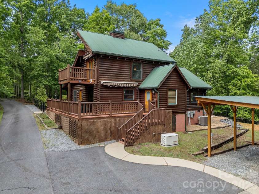 270 Cross Ridge Drive, Rutherfordton, NC 28139.  MLS# CAR4375989, YatesRealty ID 19772. 