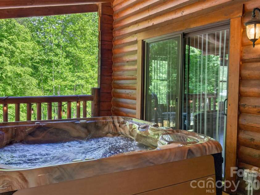 270 Cross Ridge Drive, Rutherfordton, NC 28139.  MLS# CAR4375989, YatesRealty ID 19772. 