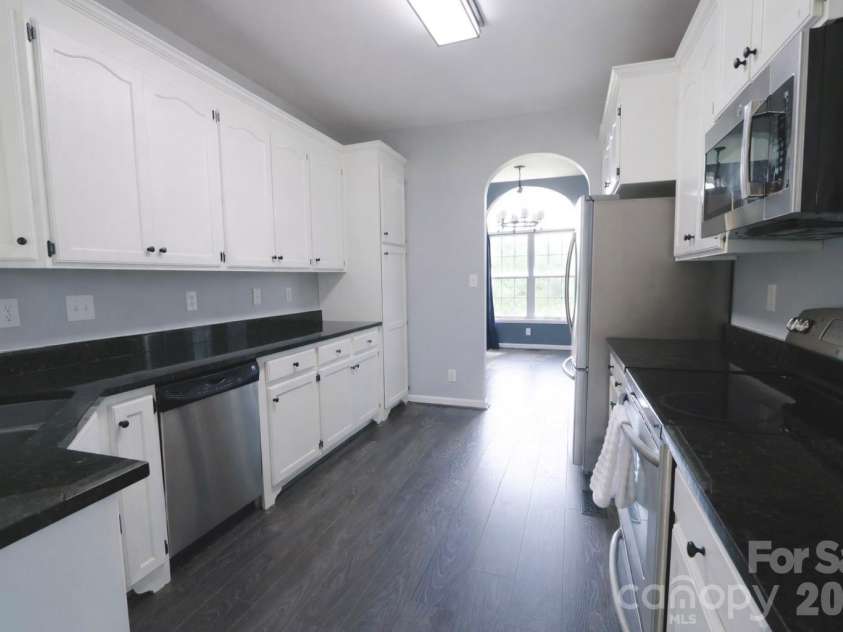 1045 Saxton Circle, Salisbury, NC 28147.  MLS# CAR4361546, YatesRealty ID 19774. 
