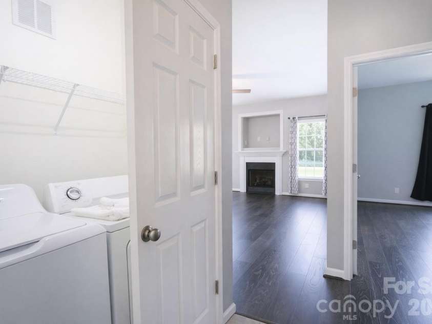 1045 Saxton Circle, Salisbury, NC 28147.  MLS# CAR4361546, YatesRealty ID 19774. 