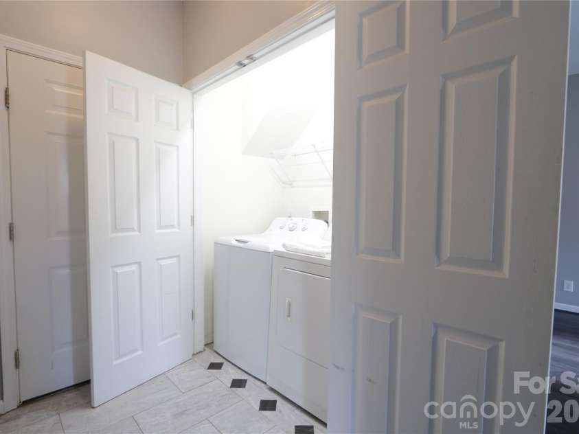 1045 Saxton Circle, Salisbury, NC 28147.  MLS# CAR4361546, YatesRealty ID 19774. 