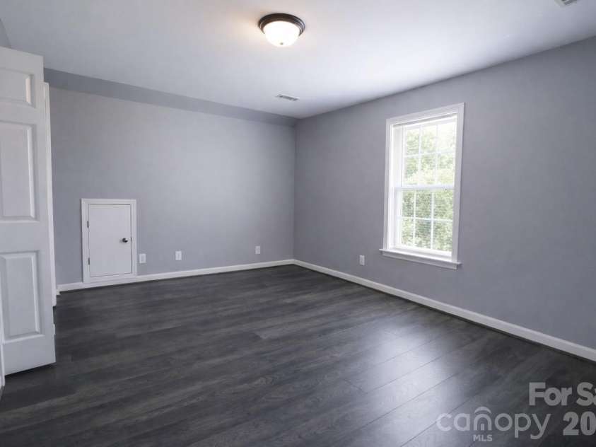 1045 Saxton Circle, Salisbury, NC 28147.  MLS# CAR4361546, YatesRealty ID 19774. 