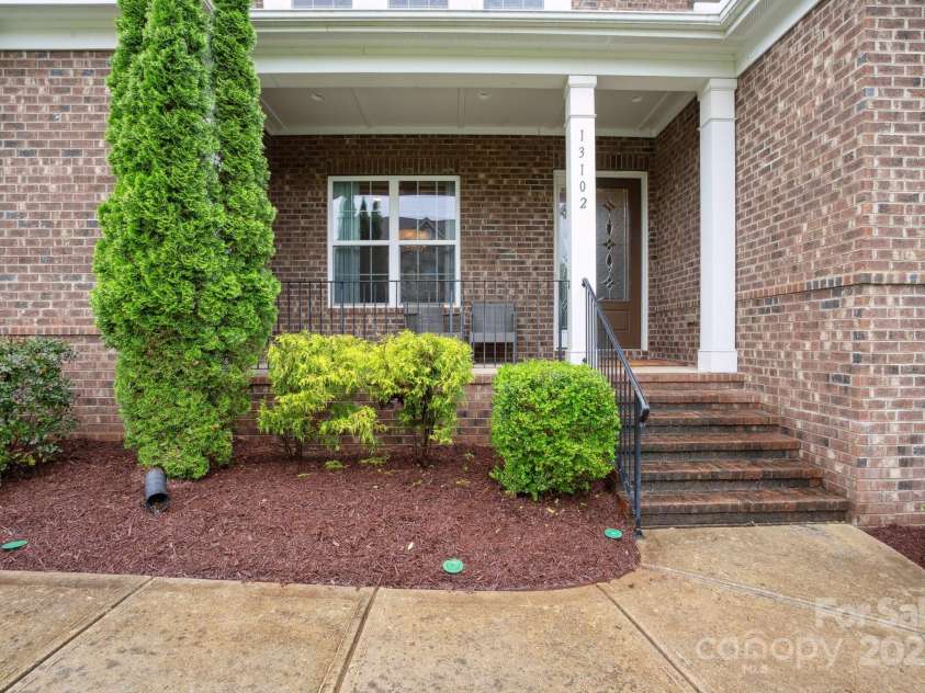 13102 Indigo Run Court, Charlotte, NC 28278.  MLS# CAR4258232, YatesRealty ID 19774. 