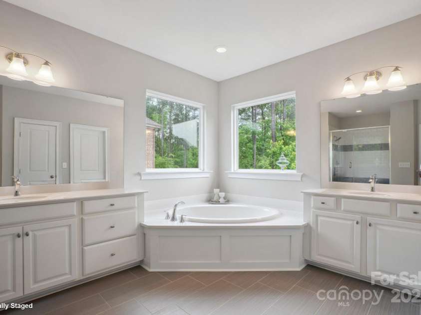 13102 Indigo Run Court, Charlotte, NC 28278.  MLS# CAR4258232, YatesRealty ID 19774. 