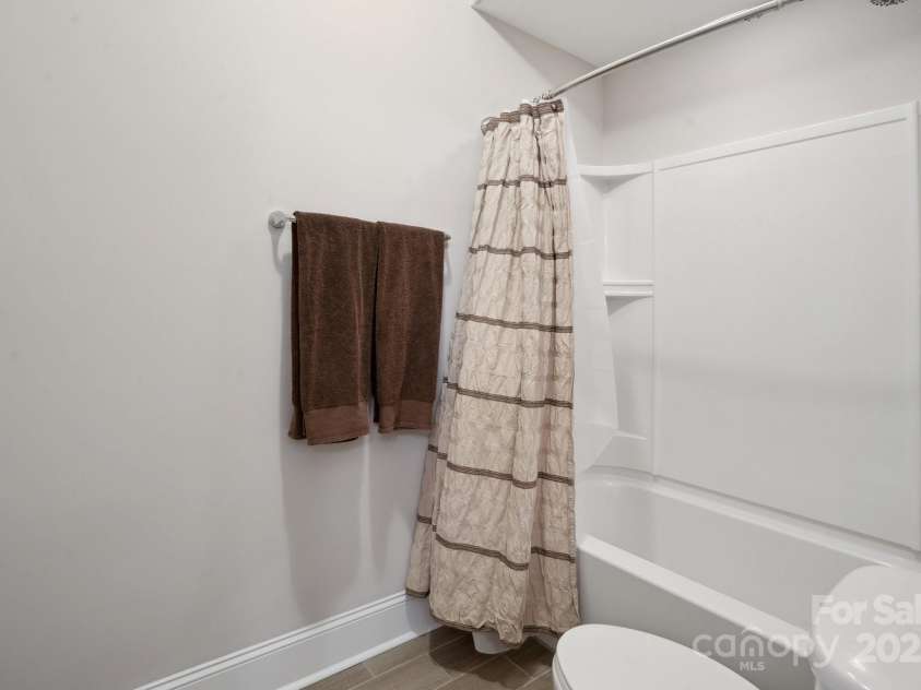 13102 Indigo Run Court, Charlotte, NC 28278.  MLS# CAR4258232, YatesRealty ID 19774. 