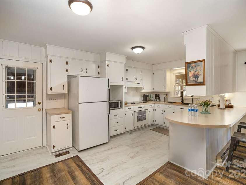 7740 Robinson Church Road, Charlotte, NC 28215.  MLS# CAR4218297, YatesRealty ID 19775. 