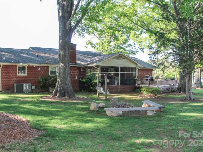 7740 Robinson Church Road, Charlotte, NC 28215.  MLS# CAR4218297, YatesRealty ID 19775. 
